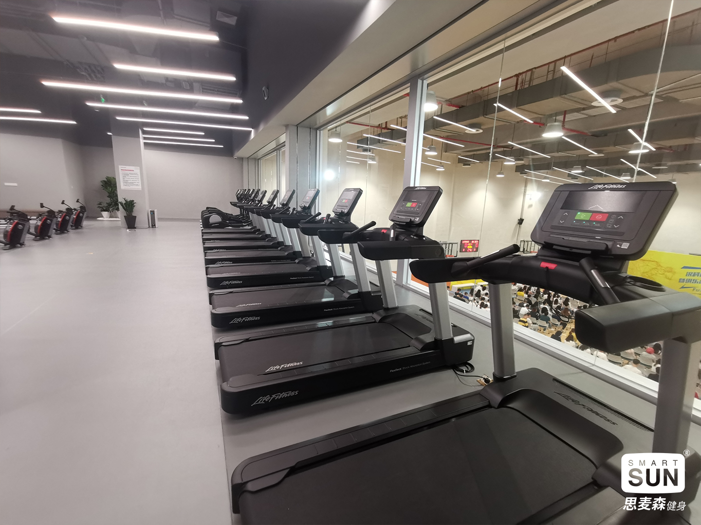 國(guó)內(nèi)領先科(kē)技(jì)型金(jīn)融服務集團公司健身(shēn)中心